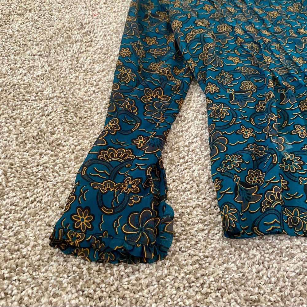 LOFT blue/green/gold and black floral 3/4 button blouse.Size Medium - Picture 9 of 9